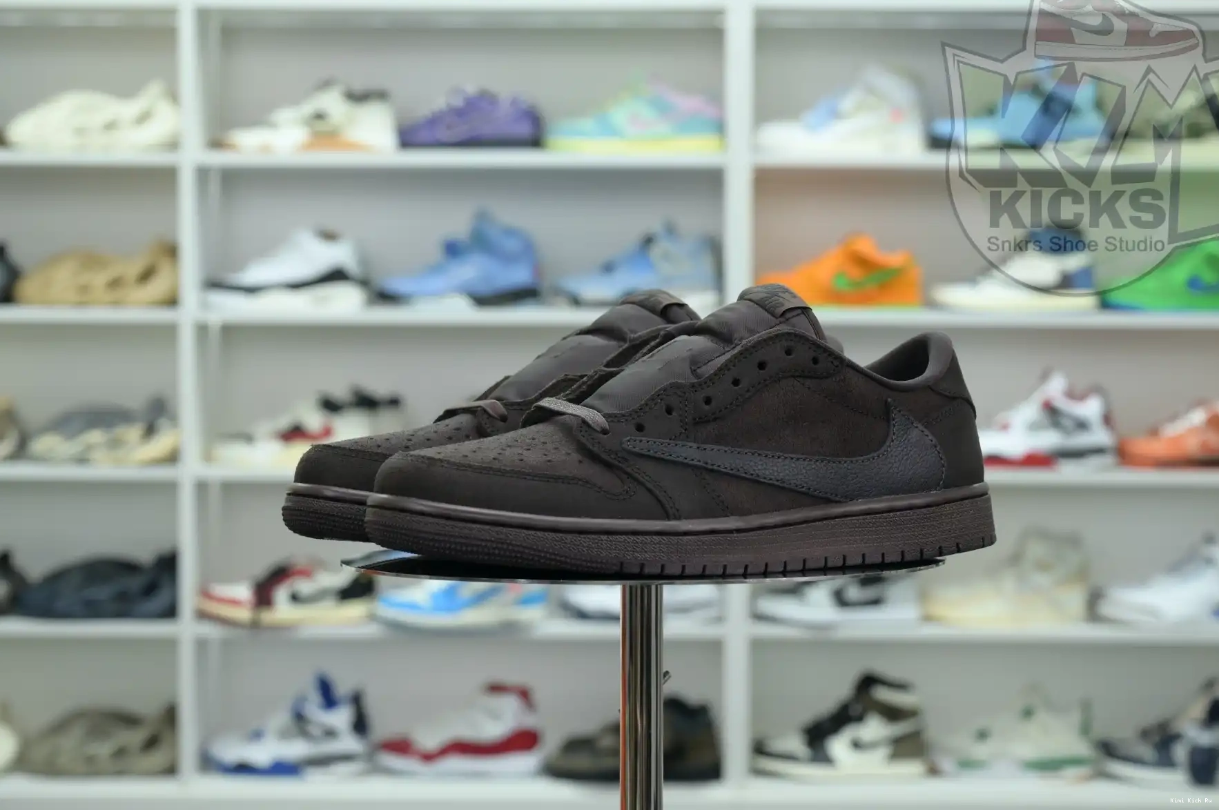 1 Jordan Brown” Jordan x Kimikick Scott OG“Velvet Air Low Travis 0811